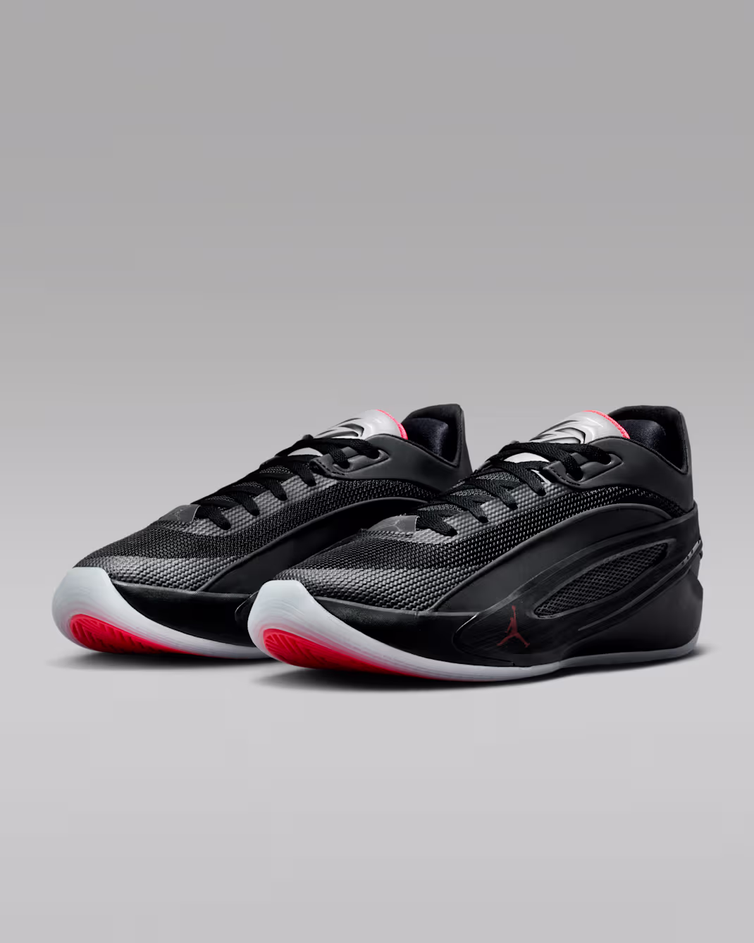Air Jordan Luka 5 view 4