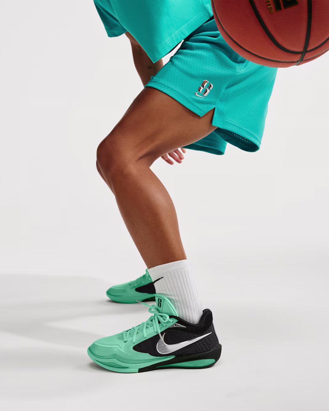 Nike Sabrina 4 view 9