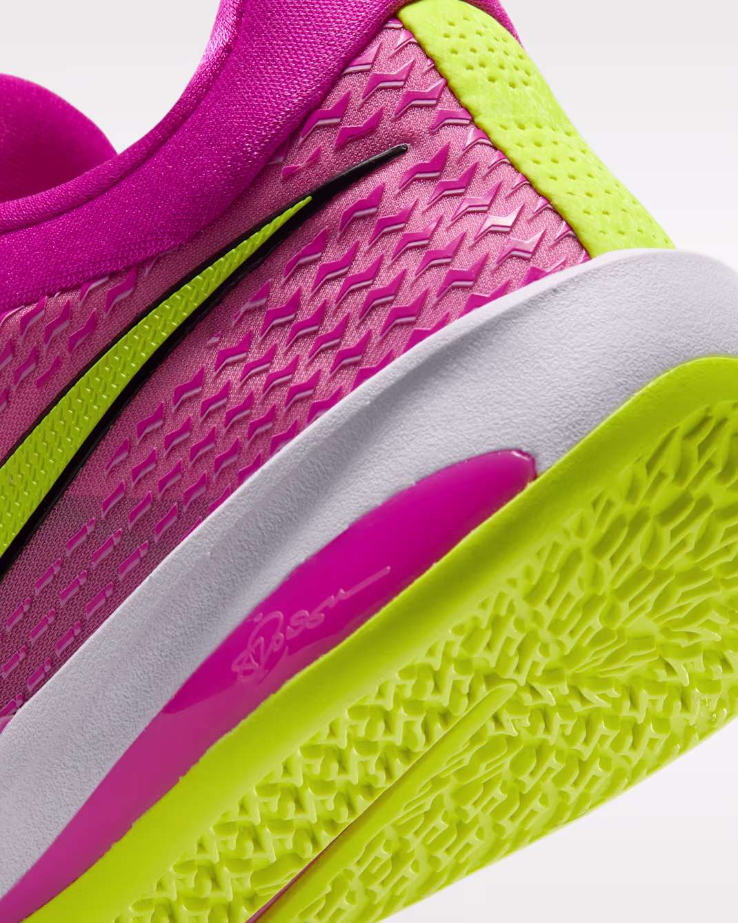 Nike Sabrina 4 view 8